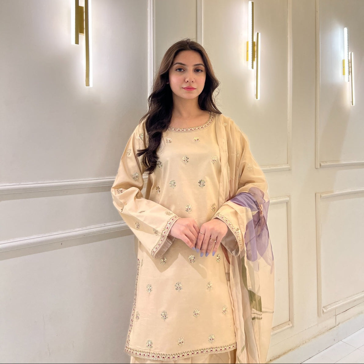Sahara Farshi Shalwar
